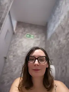 The_Snowwhitee live sex cam