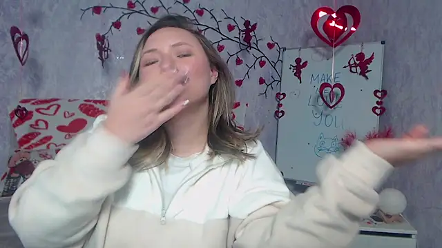 SallyVerda's cam snapshot