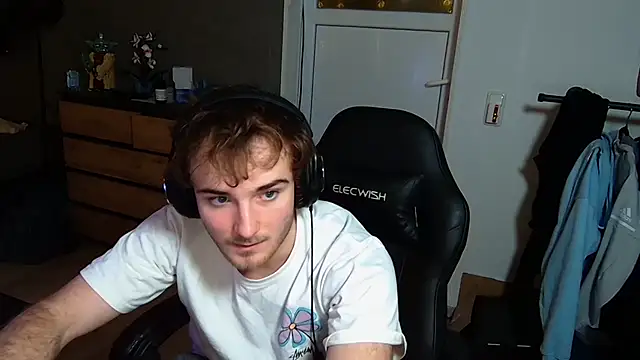 Rudi2007Eye live sex cam