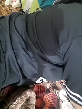 tanu68979's cam snapshot