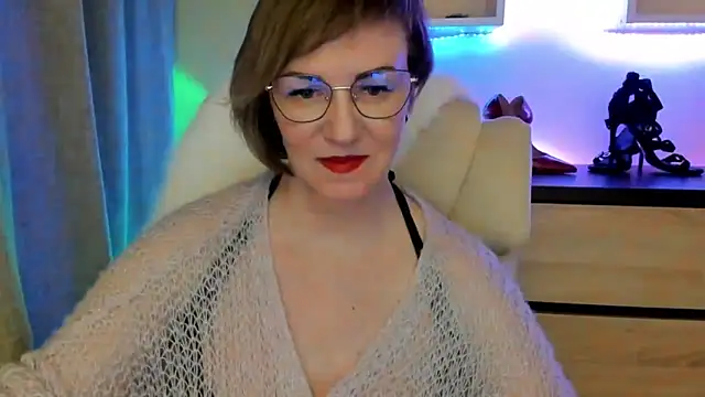 feliziaDesire live sex cam