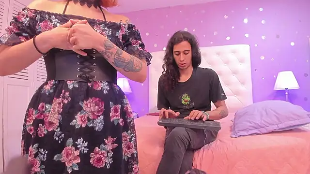 Goldentemptation_'s cam snapshot