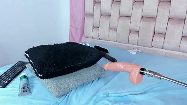 Emma_Evelyn's cam snapshot