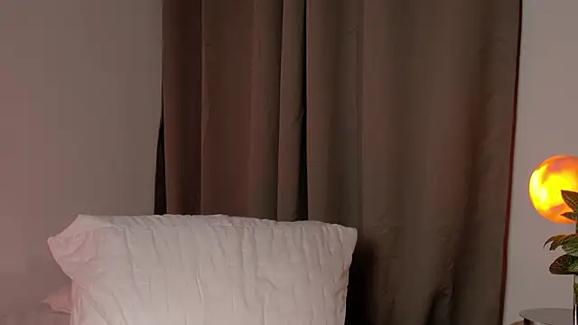 SeleneNova's cam snapshot