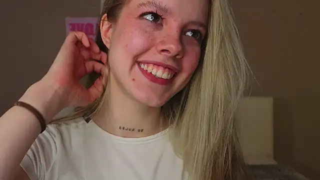 TiffinyMergist's cam snapshot