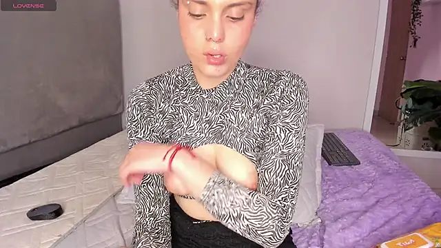 KIMAPRIL's cam snapshot