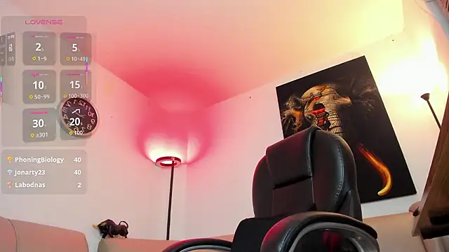 Ethan_Castellano live sex cam