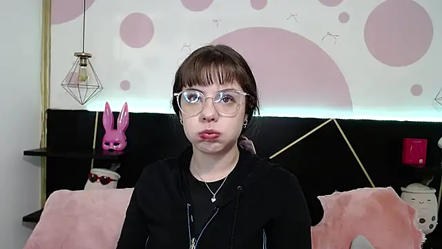 DanniAbbey live sex cam