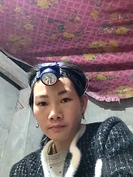 gio-thu live sex cam