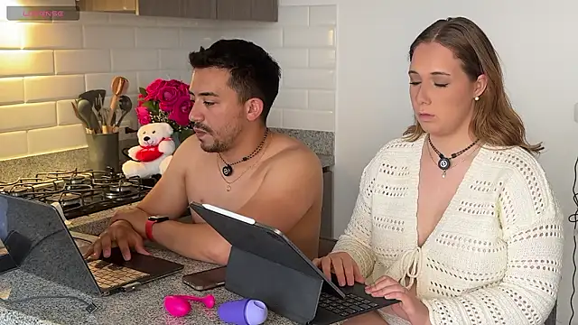 Sofii_n_Diego's cam snapshot