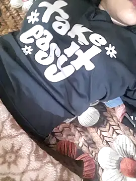 tanu68979's cam snapshot