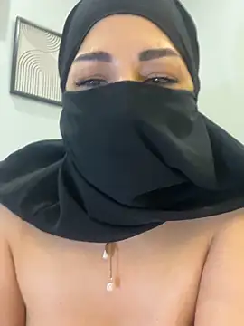 Amberonee31's cam snapshot