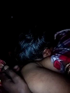 StrellaStarling's cam snapshot