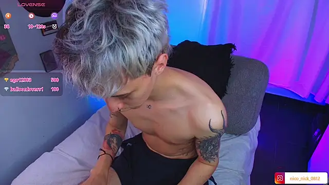 Nick_Bangover_ live sex cam