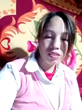 Gummiesu live sex cam