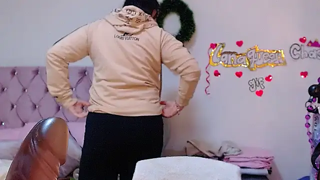 lanaqueen699 live sex cam