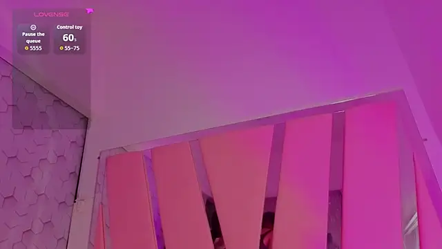 Bellasweet22 live sex cam