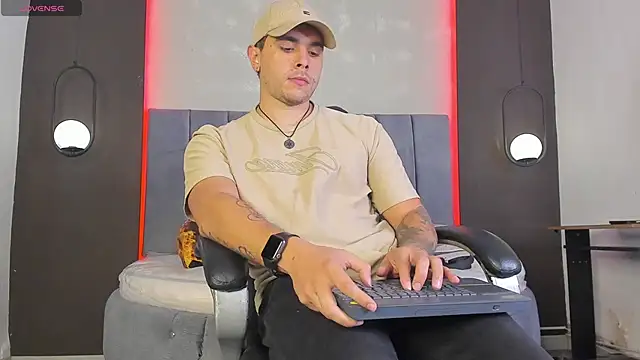 Liam_walk_ live sex cam