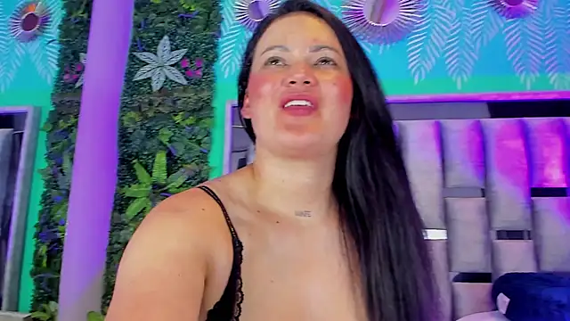 Mari_cooper1's cam snapshot