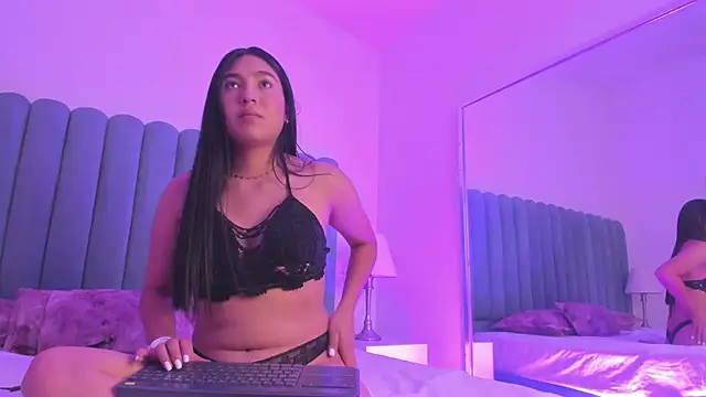 Scarlet_Live's cam snapshot