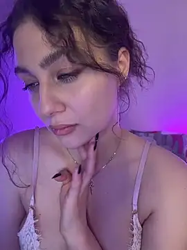 Your_insomniya live sex cam