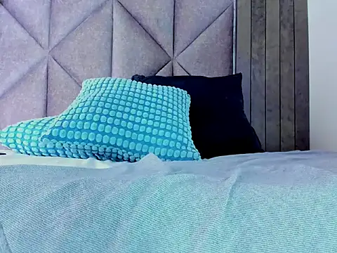 AndrewKenoxx_'s cam snapshot