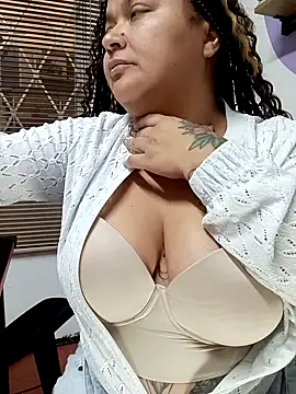 SweettSin's cam snapshot