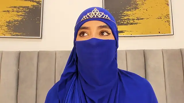 nayiraa_'s cam snapshot