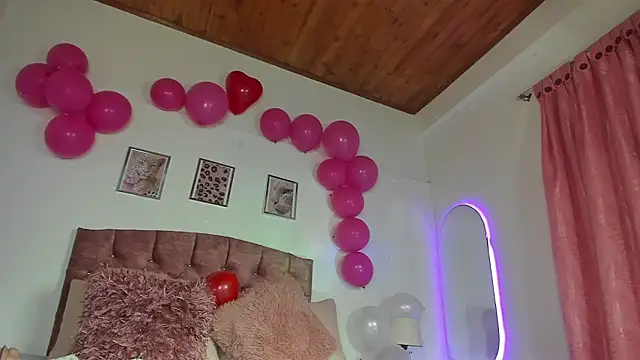 zoe_cute2's cam snapshot