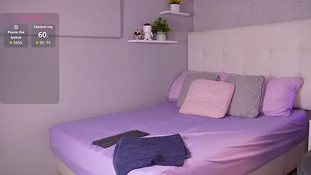 lunabronze's cam snapshot