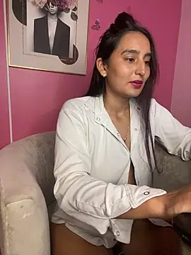 -BabyLuna's cam snapshot