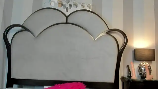 MiaAmore_'s cam snapshot