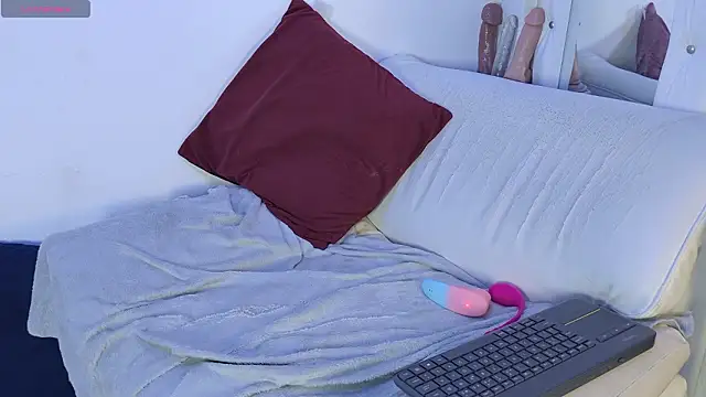 elines_'s cam snapshot