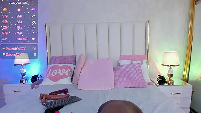 MadissonBonny_'s cam snapshot