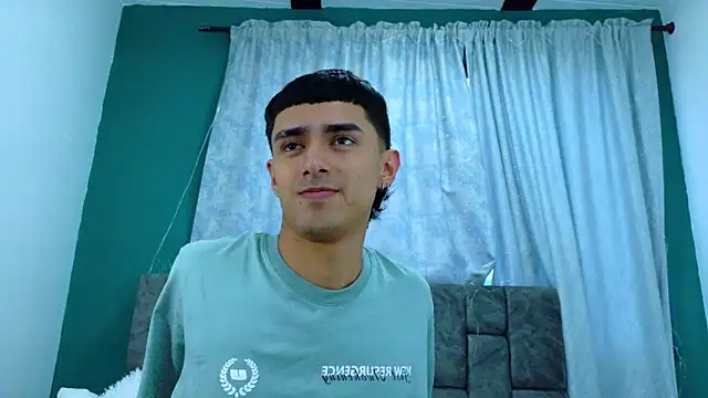 Anthony_carter's cam snapshot