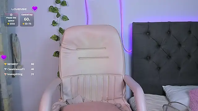 Quiinn_bx's cam snapshot