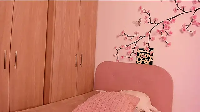 alexa_6908's cam snapshot