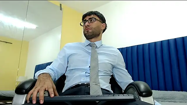 MilanZaire's cam snapshot