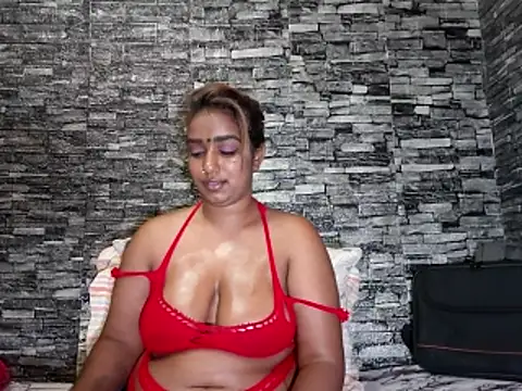 Indiasfantasy_'s cam snapshot