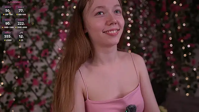 Petite_Polly's cam snapshot