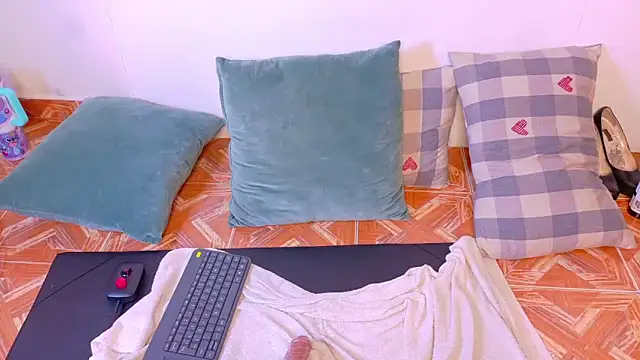 SeleneGibson__'s cam snapshot