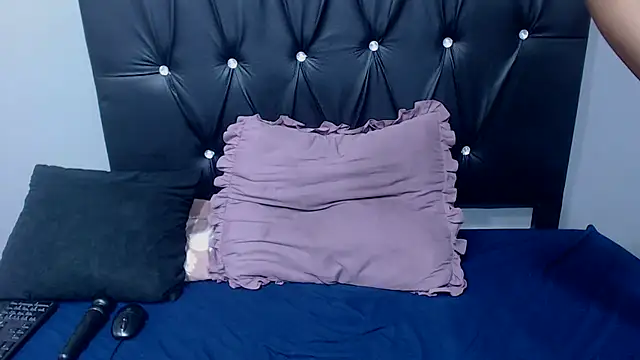 TemptingCloeXx's cam snapshot