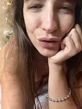 Yara-Lolii's cam snapshot