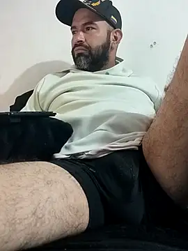 hairyandbigmann's cam snapshot