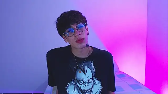 Dio__morningstar's cam snapshot