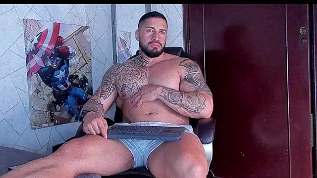 Cristian_Walker live sex cam