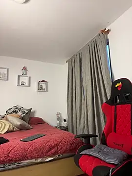 Ezzio_Scolaro live sex cam