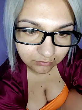 LollaHeart's cam snapshot