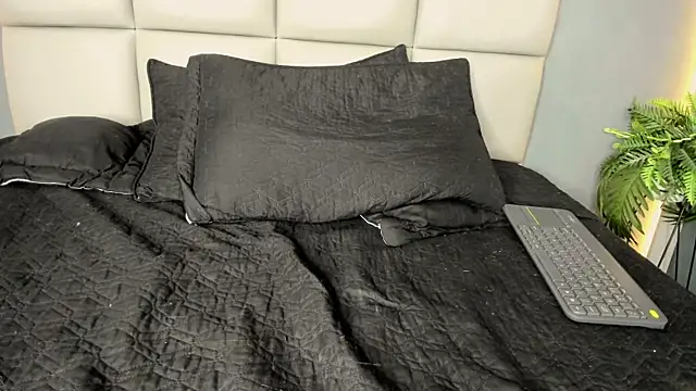 TSExoticFuck live sex cam