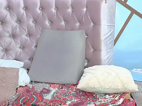 Bella_Ferrera's cam snapshot